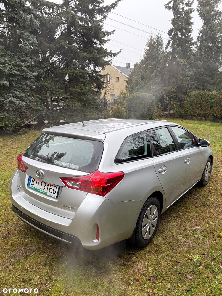 Toyota Auris 1.6 Dynamic - 5