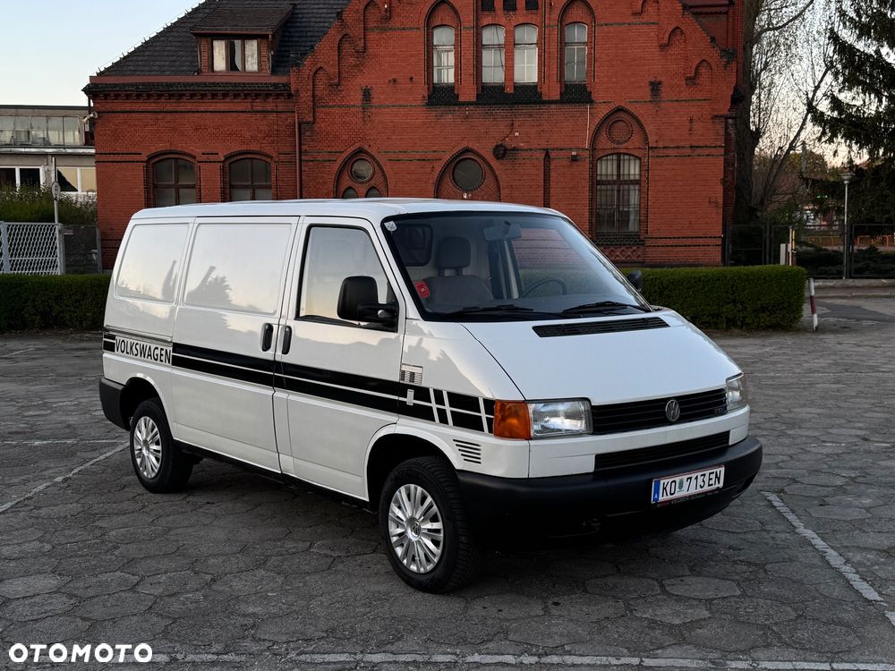 Volkswagen Transporter - 4