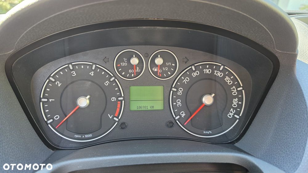 Ford Fiesta - 8