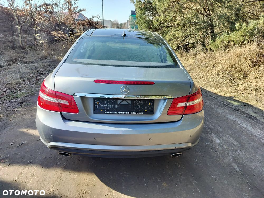 Mercedes-Benz Klasa E 350 CDI DPF BlueEFFICIENCY 7G-TRONIC Elegance - 7