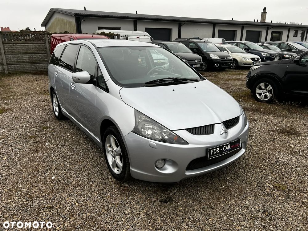 Mitsubishi Grandis 2.4 Intense - 2