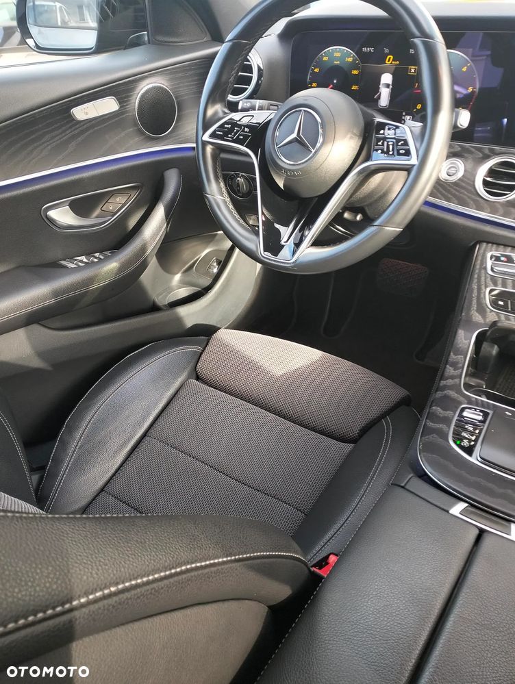 Mercedes-Benz Klasa E 220 d Avantgarde - 13
