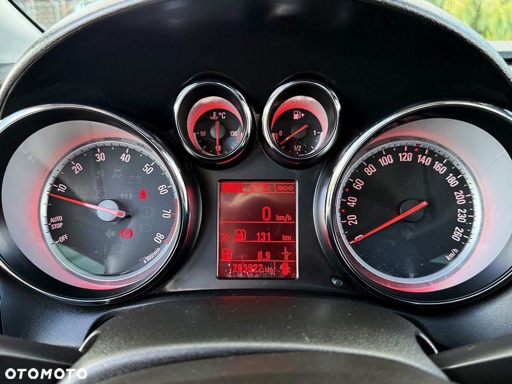 Opel Astra 1.4 Turbo - 31