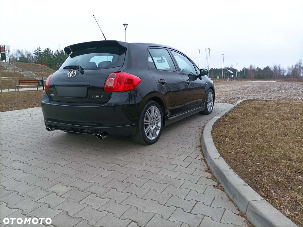 Toyota Auris 2.0 D-4D Edition - 4