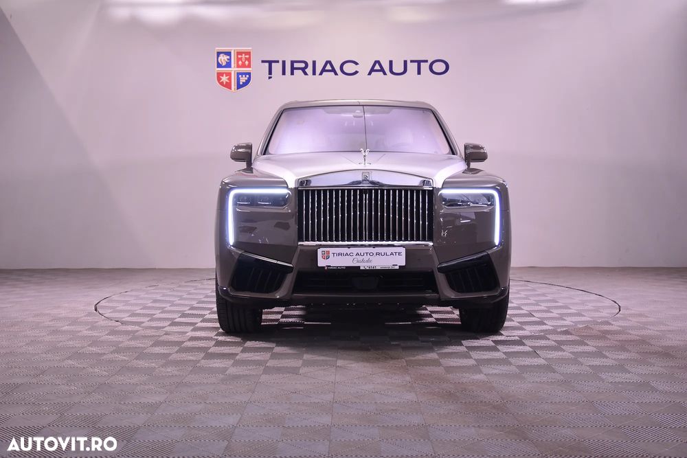 Rolls-Royce Cullinan - 8