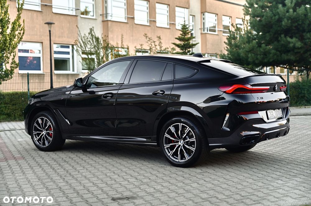 BMW X6 xDrive40d mHEV - 14