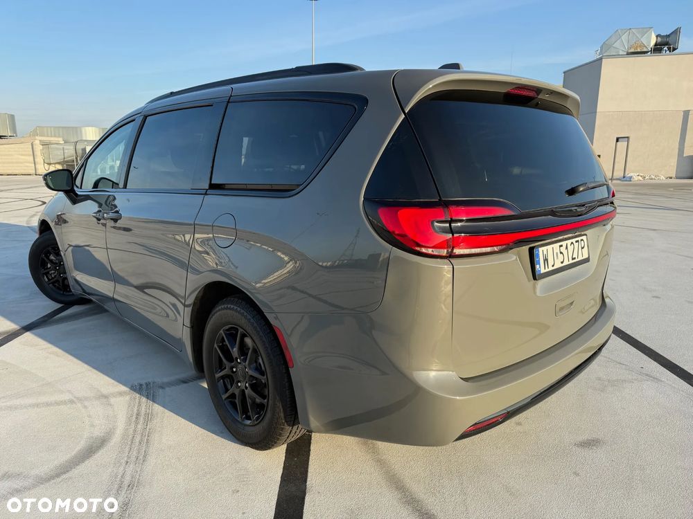 Chrysler Pacifica - 19