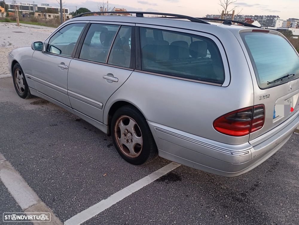 Mercedes-Benz E 220 - 2