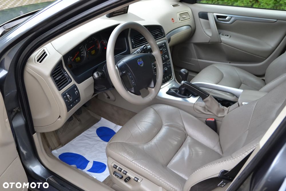 Volvo XC 70 - 10