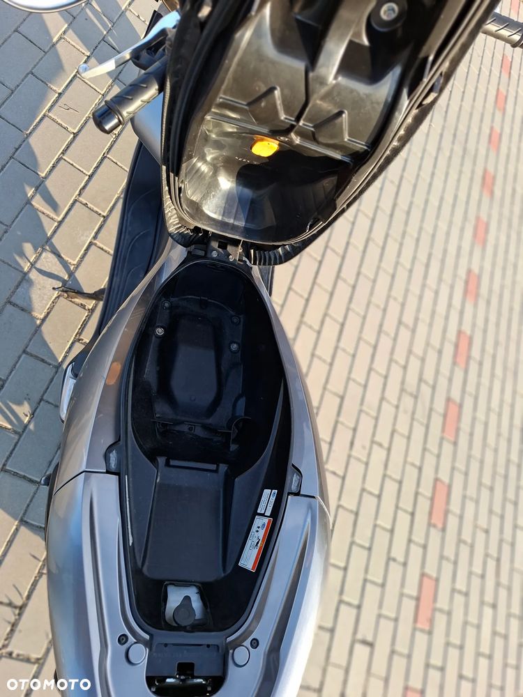 Honda PCX - 10
