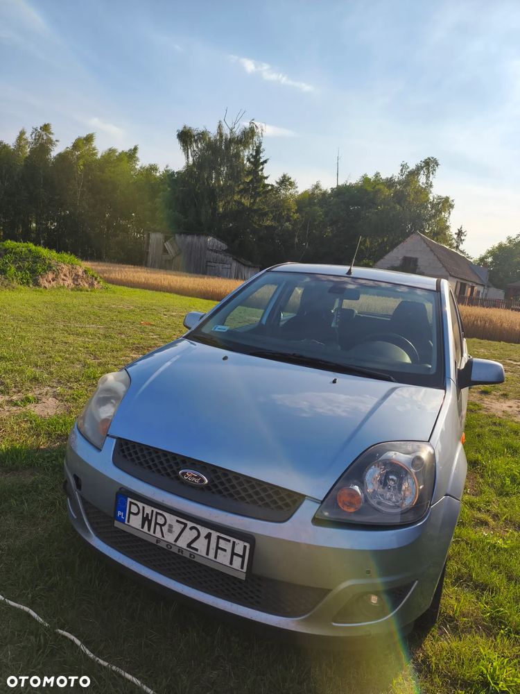 Ford Fiesta - 7