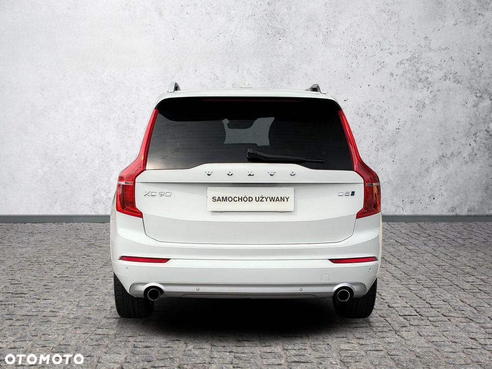Volvo XC 90 - 9