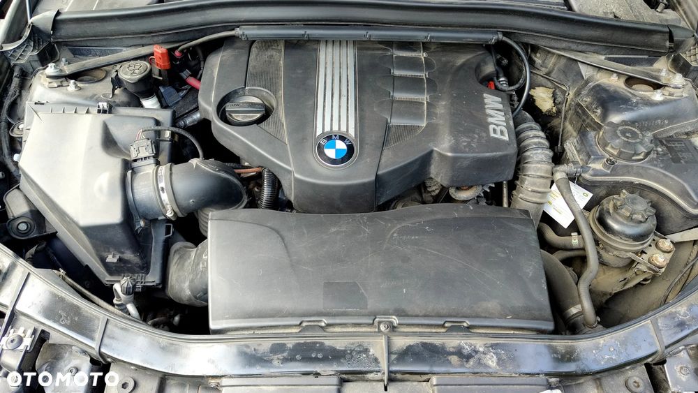 BMW X1 sDrive18d xLine - 34