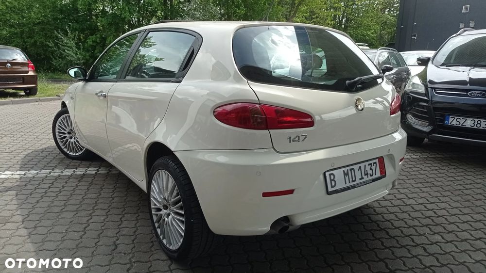Alfa Romeo 147 1.6 Twin Spark AMICA - 13