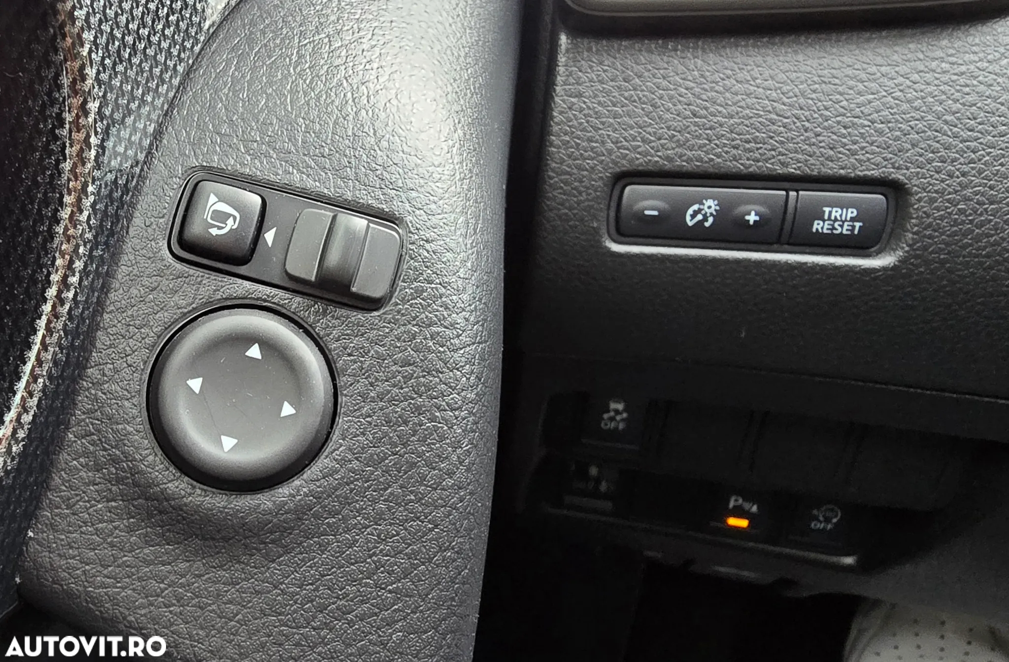 Nissan X-Trail 1.6 dCi ALL-MODE 4x4i Acenta - 32