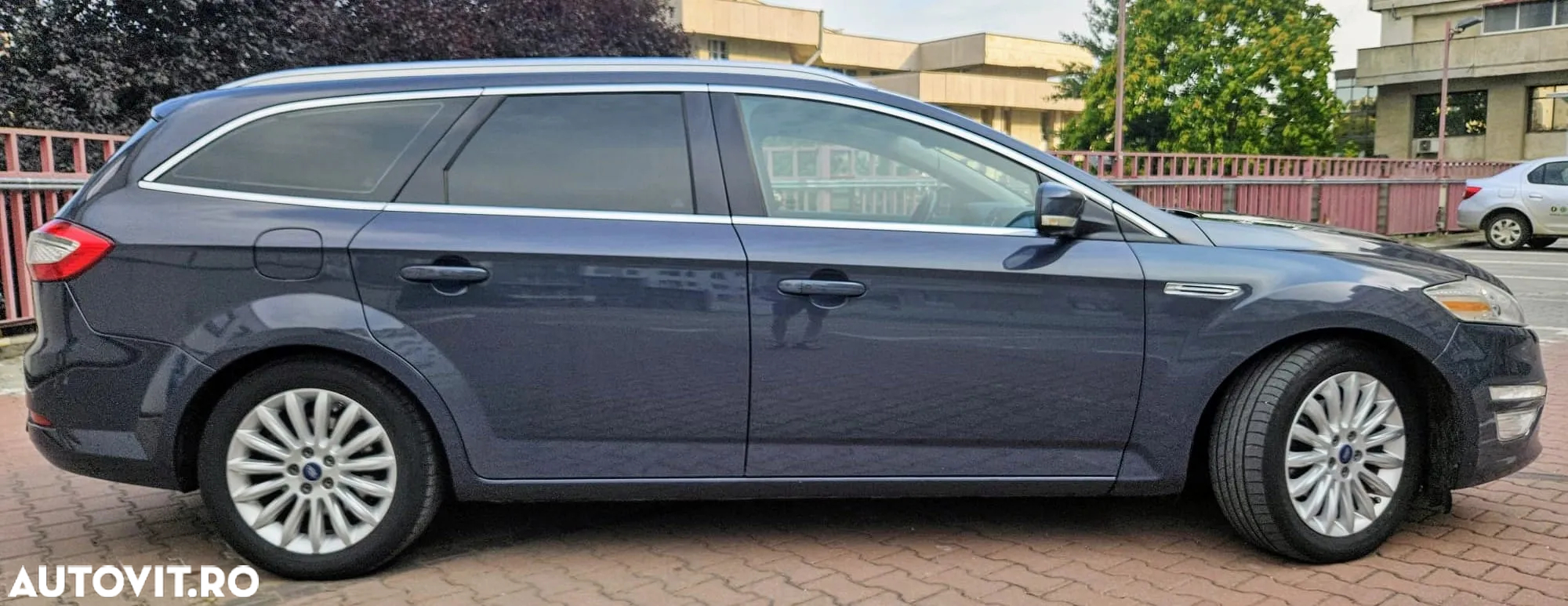 Ford Mondeo - 8