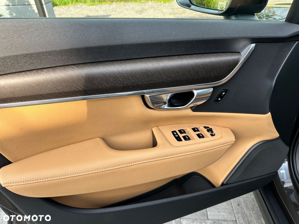 Volvo V90 Cross Country D4 AWD - 35