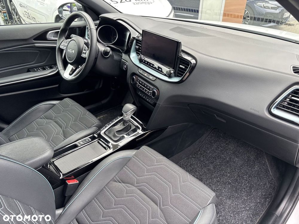 Kia XCeed 1.6 T-GDI Tribute DCT - 13