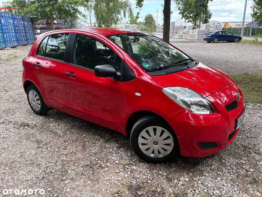 Toyota Yaris 1.0 VVT-i - 12