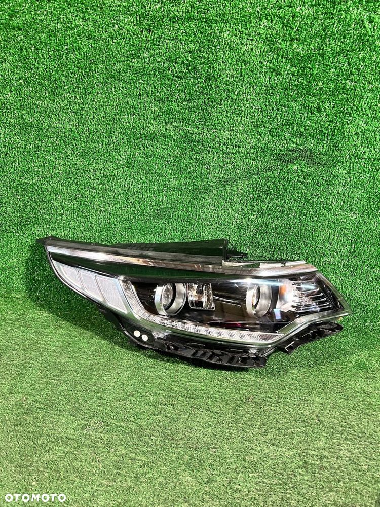 REFLEKTOR PRAWY KIA OPTIMA IV ZWYKŁY - 1