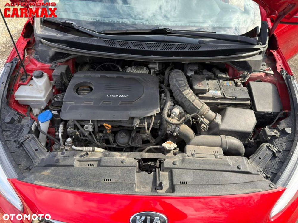 Kia Ceed - 31