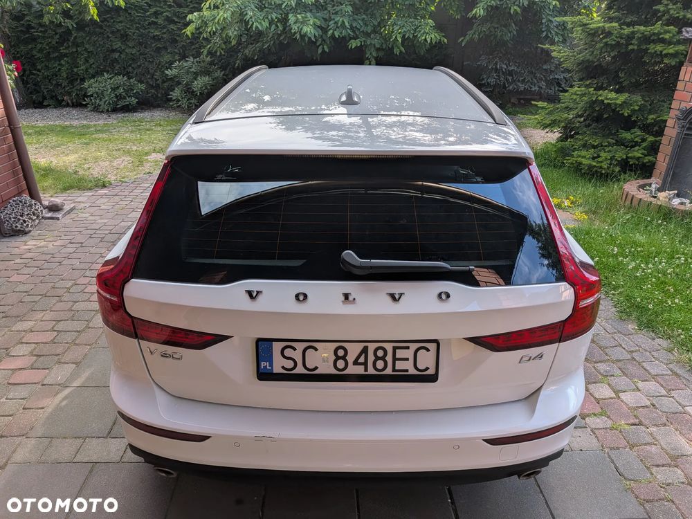 Volvo V60 D4 Momentum - 11