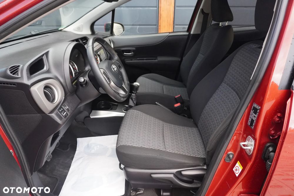 Toyota Yaris 1.33 VVT-i Executive - 17