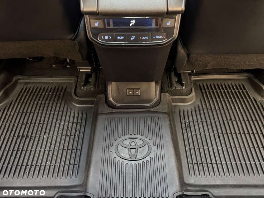 Toyota Highlander - 34