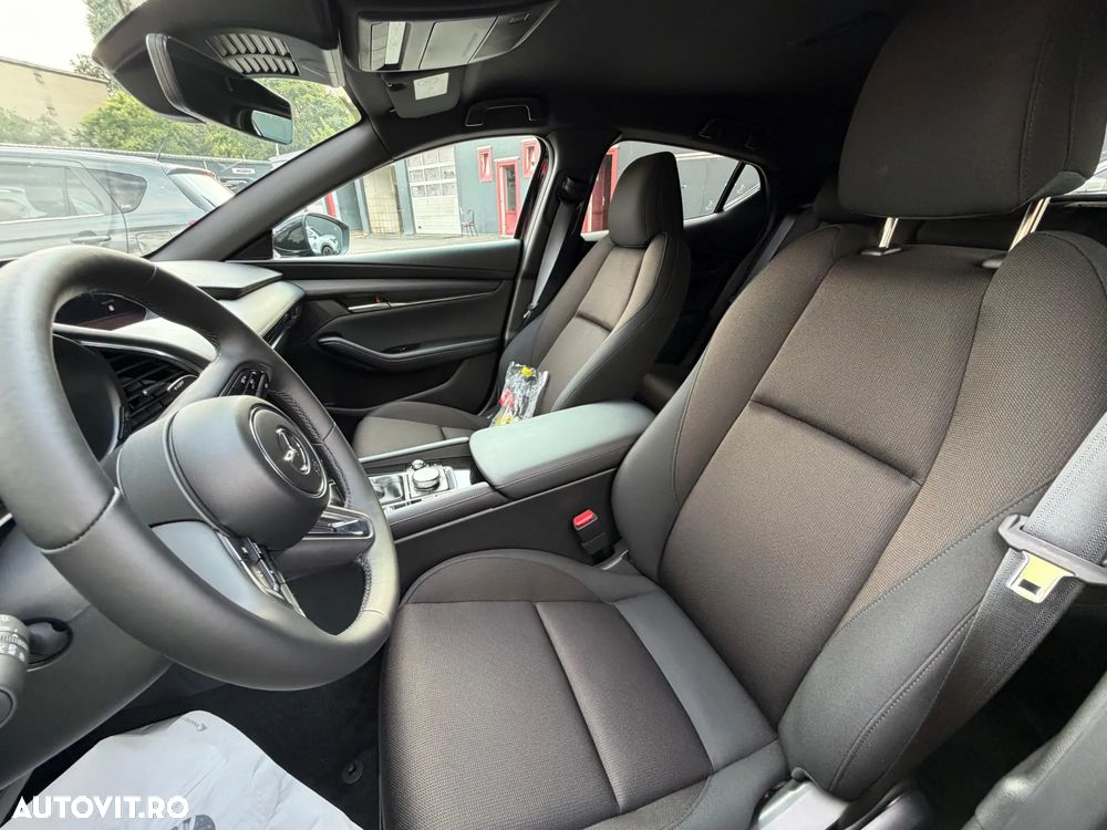 Mazda 3 e-Skyactiv X186 AT MHEV Center-Line - 10
