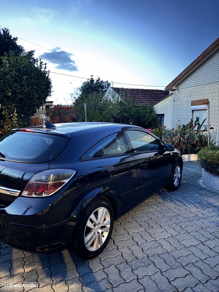 Opel Astra GTC 1.7 CDTi - 2