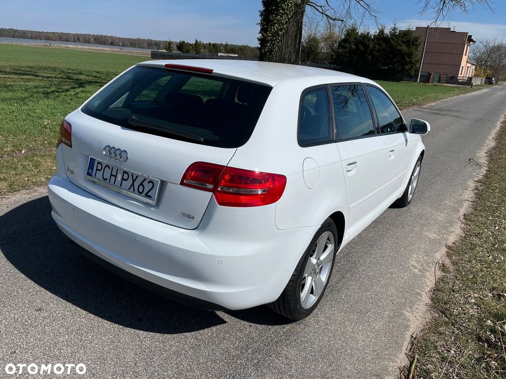 Audi A3 Sportback 2.0 TDI DPF Ambiente - 7