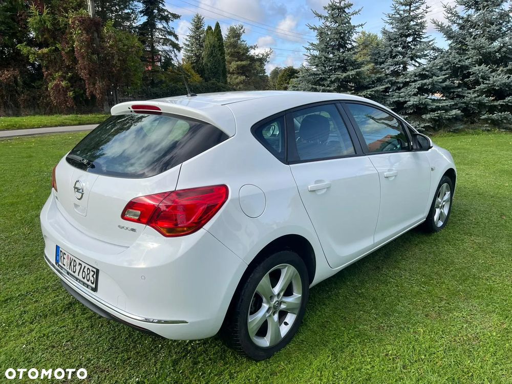 Opel Astra 1.4 EcoFLEX Edition - 4