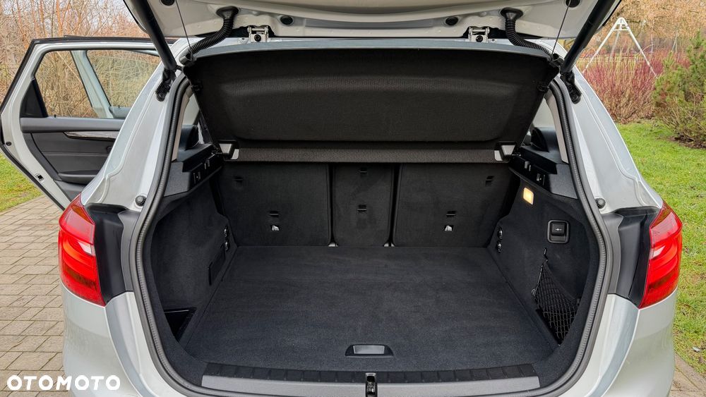 BMW Seria 2 218d Sport-Aut - 36