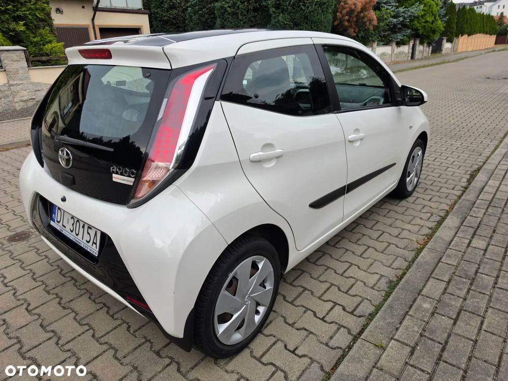 Toyota Aygo x-play - 5