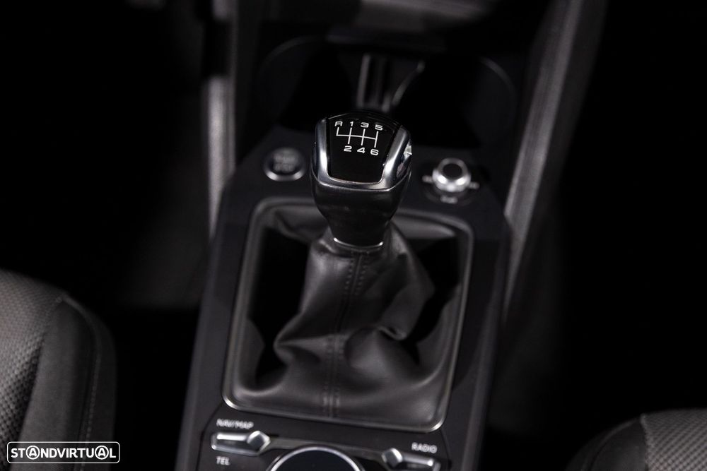 Audi Q2 35 TFSI S line - 23