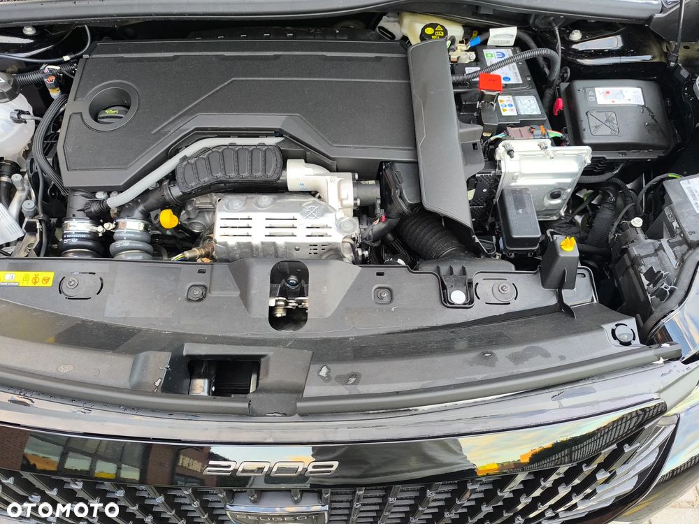 Peugeot 2008 Hybrid 136 e-DSC Style - 14