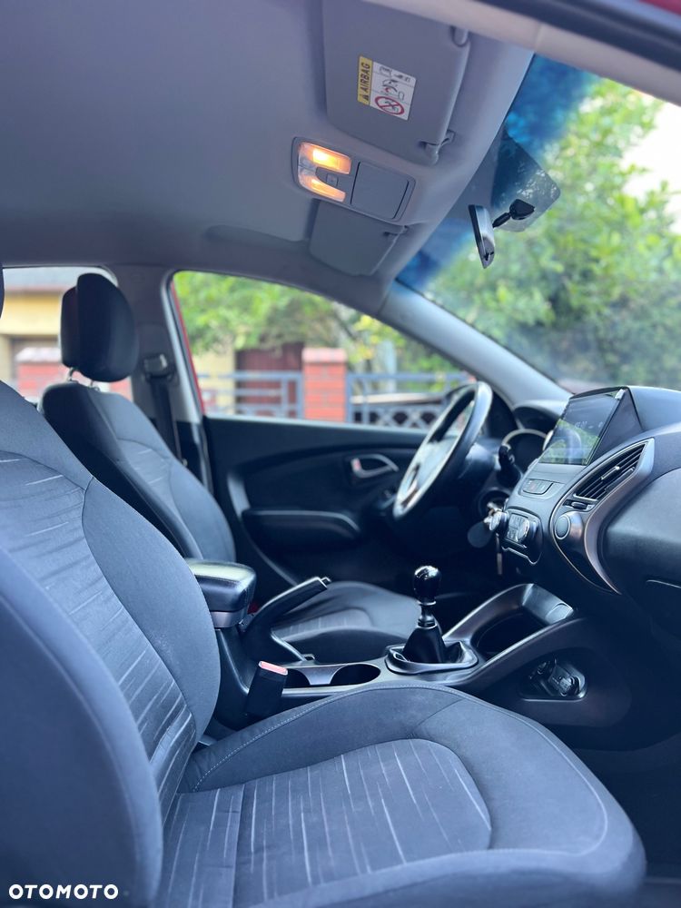 Hyundai ix35 1.6 2WD Fifa World Cup Edition - 29