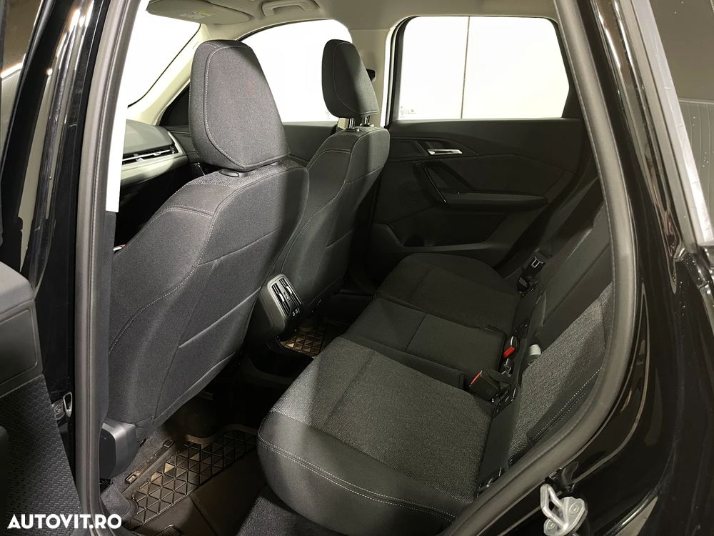 BMW X1 sDrive20i AT MHEV - 12