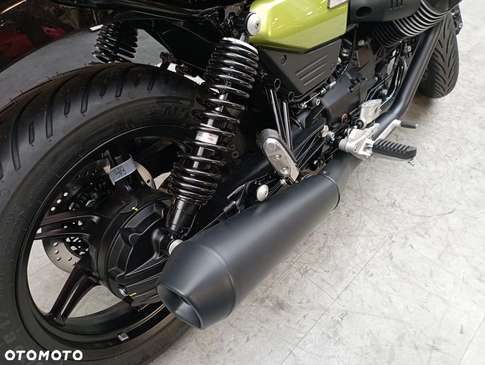 Moto Guzzi V7 - 19