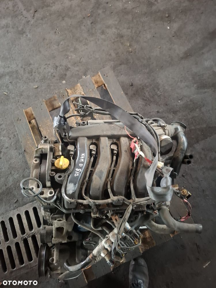SILNIK RENAULT SCENIC II K4M812 1.6 16V - 1