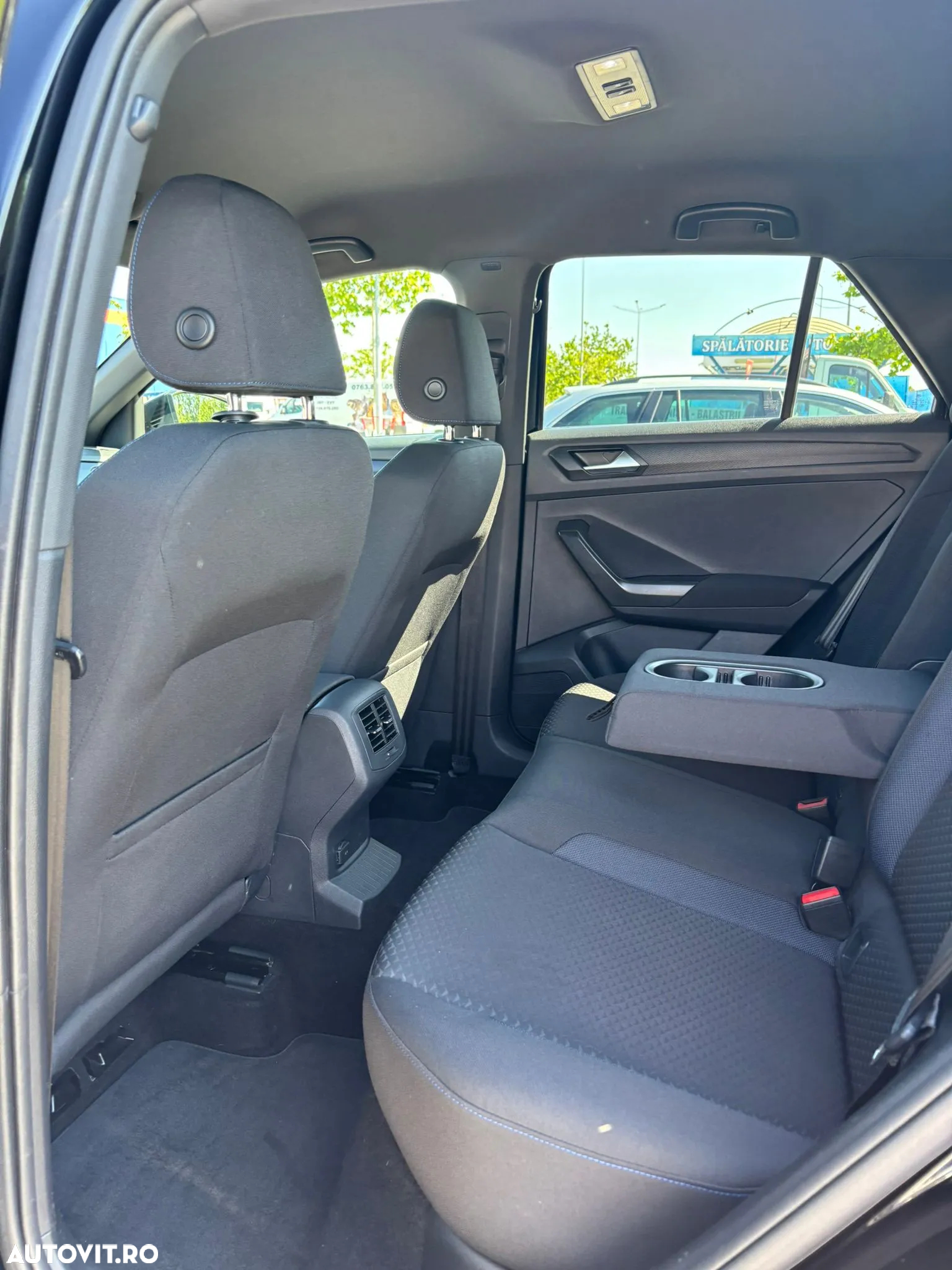 Volkswagen T-ROC 2.0 TDI SCR DSG UNITED - 10
