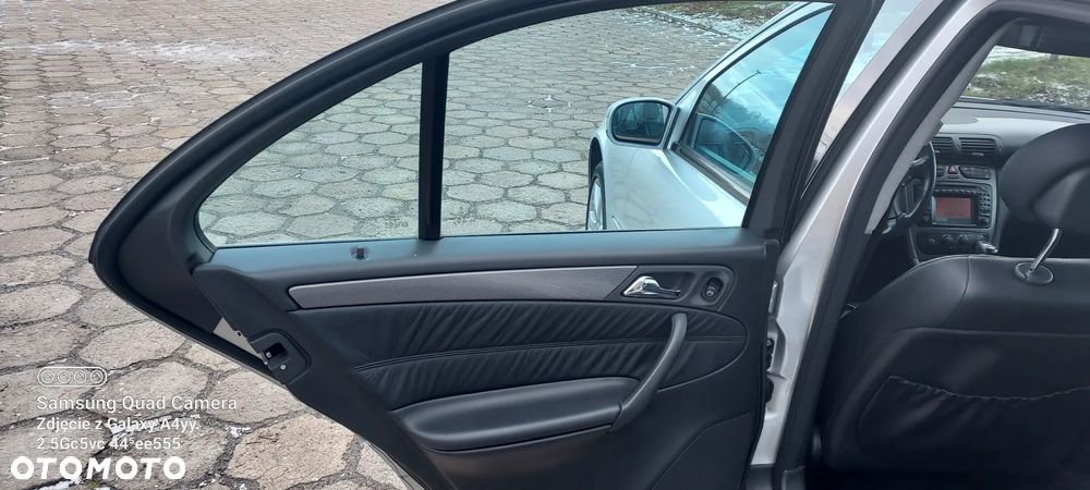 Mercedes-Benz Klasa C 200 Kompressor Avantgarde - 16