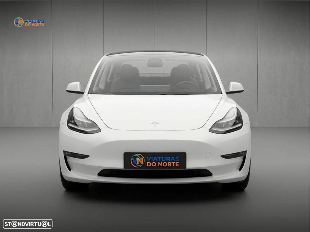 Tesla Model 3 - 7