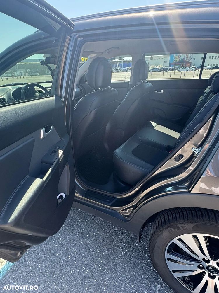 Kia Sportage 2.0 GSL MT 4x2 CLASSIC - 3