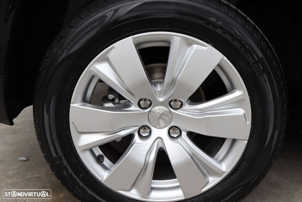 Peugeot 2008 1.2 PureTech Style - 7