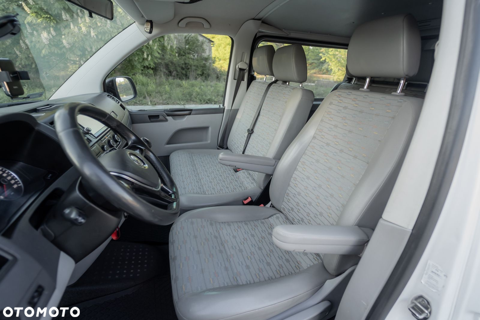 Volkswagen T5 - 29