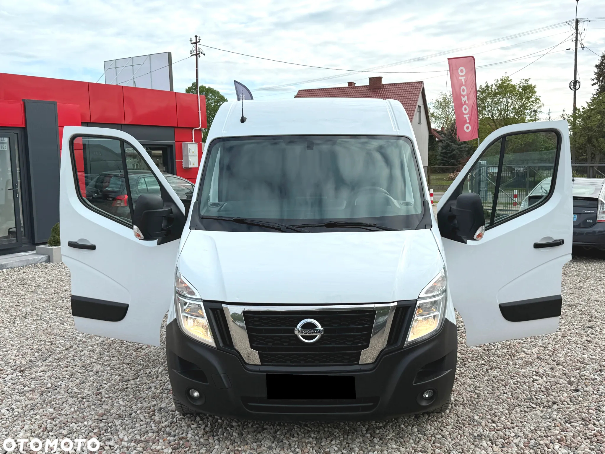 Nissan NV400 - 13