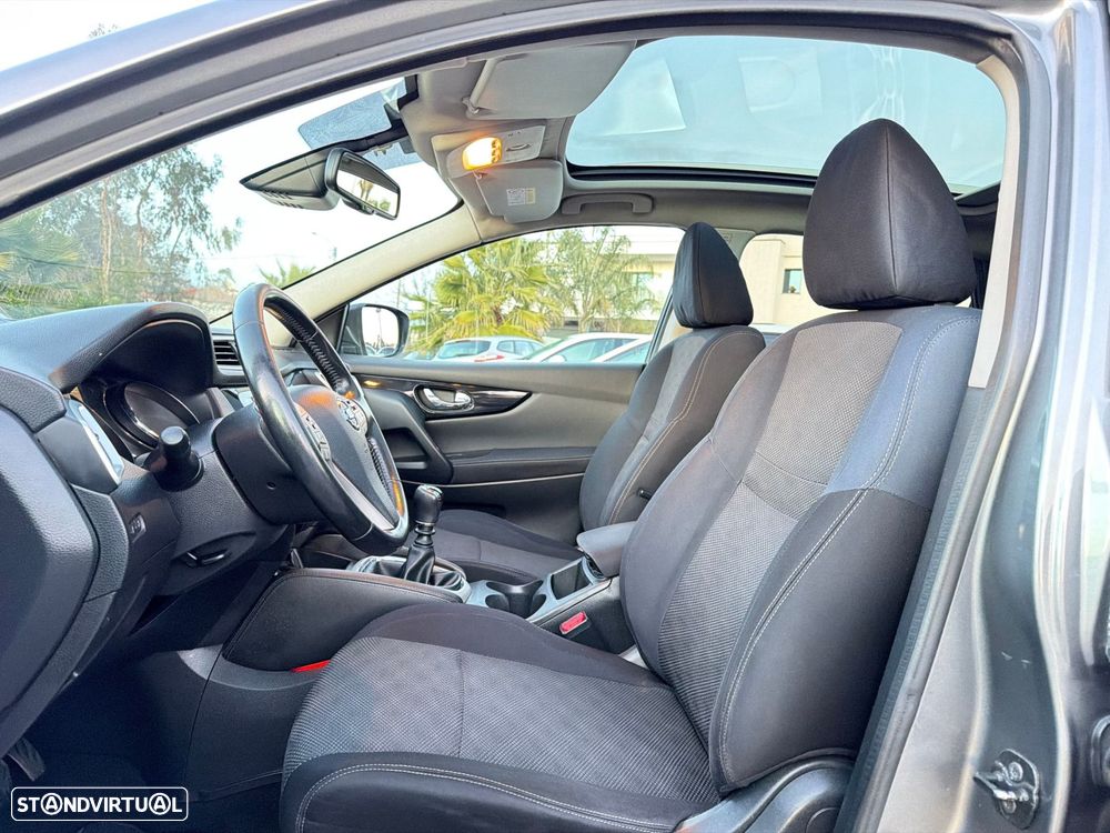 Nissan Qashqai 1.5 dCi N-Connecta - 24