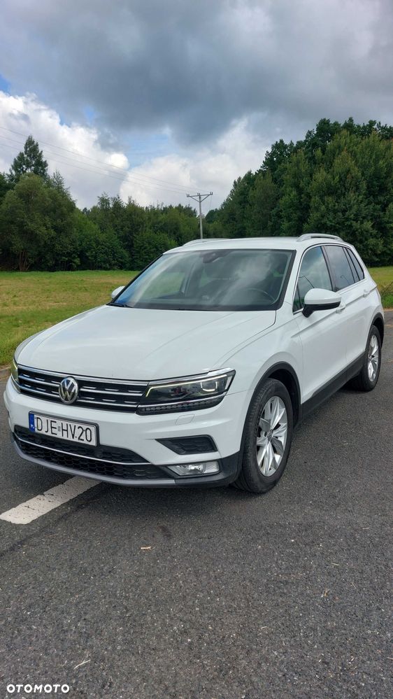 Volkswagen Tiguan - 1