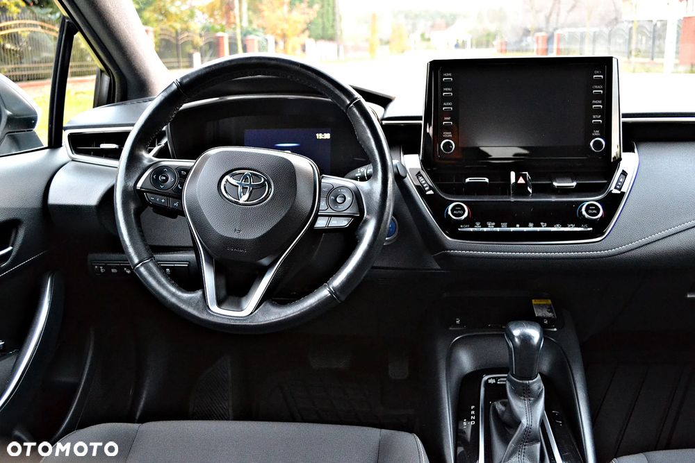 Toyota Corolla 2.0 Hybrid Comfort - 32